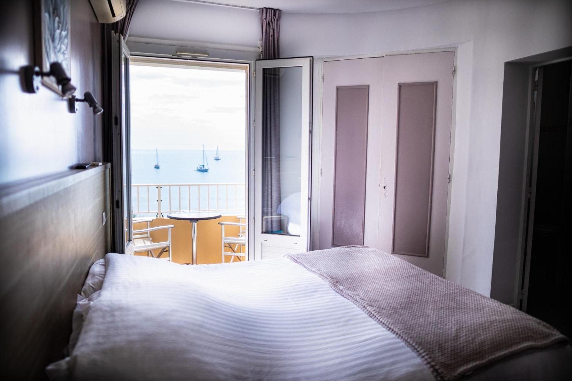 Hotel Beau Rivage Le Lavandou Exterior photo