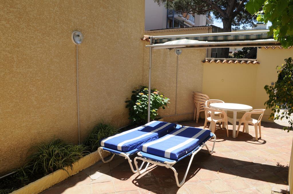 Hotel Beau Rivage Le Lavandou Exterior photo