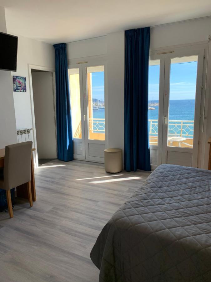 Hotel Beau Rivage Le Lavandou Exterior photo
